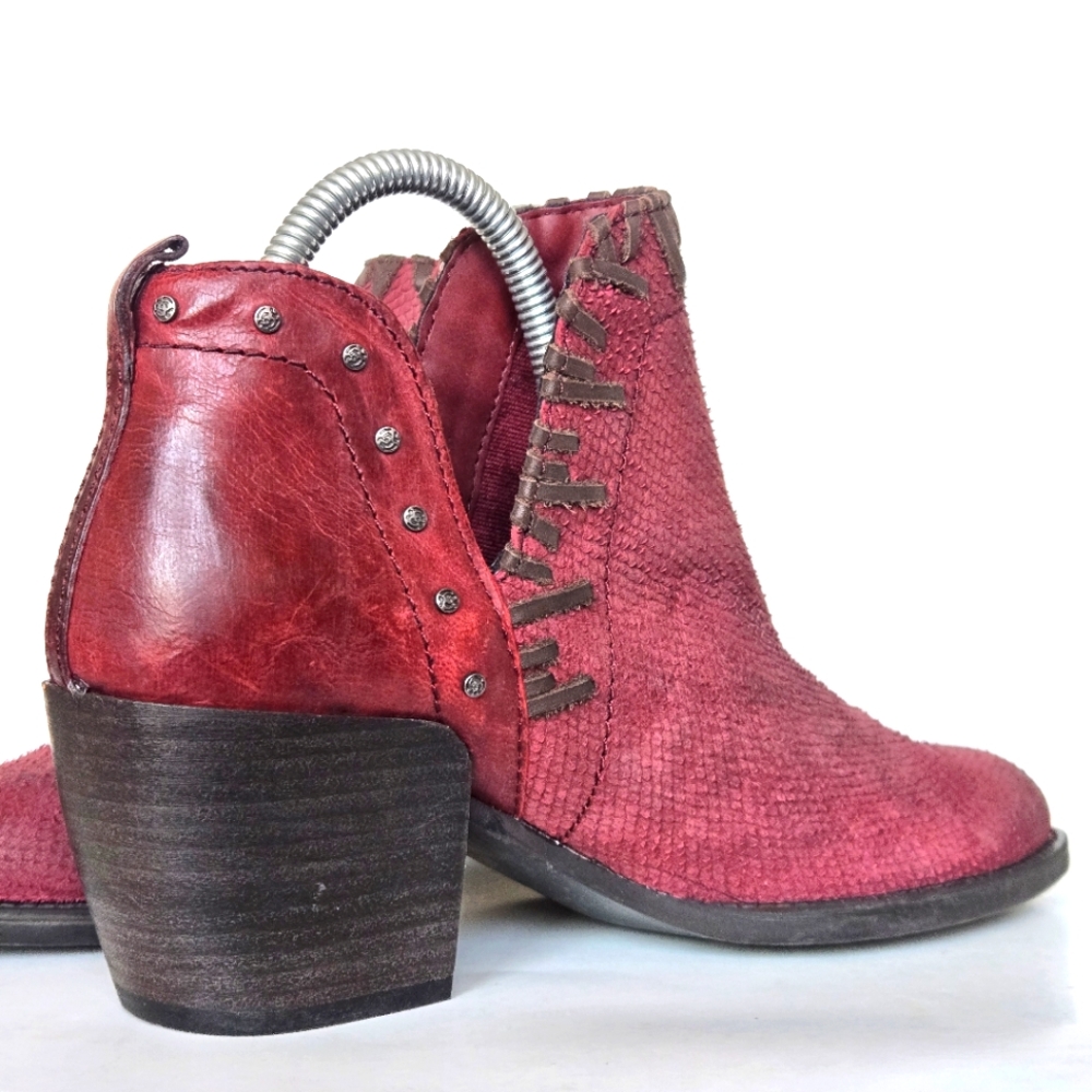 OTBT Santa Fe New Red booties size 8 - Picture 5 of 8